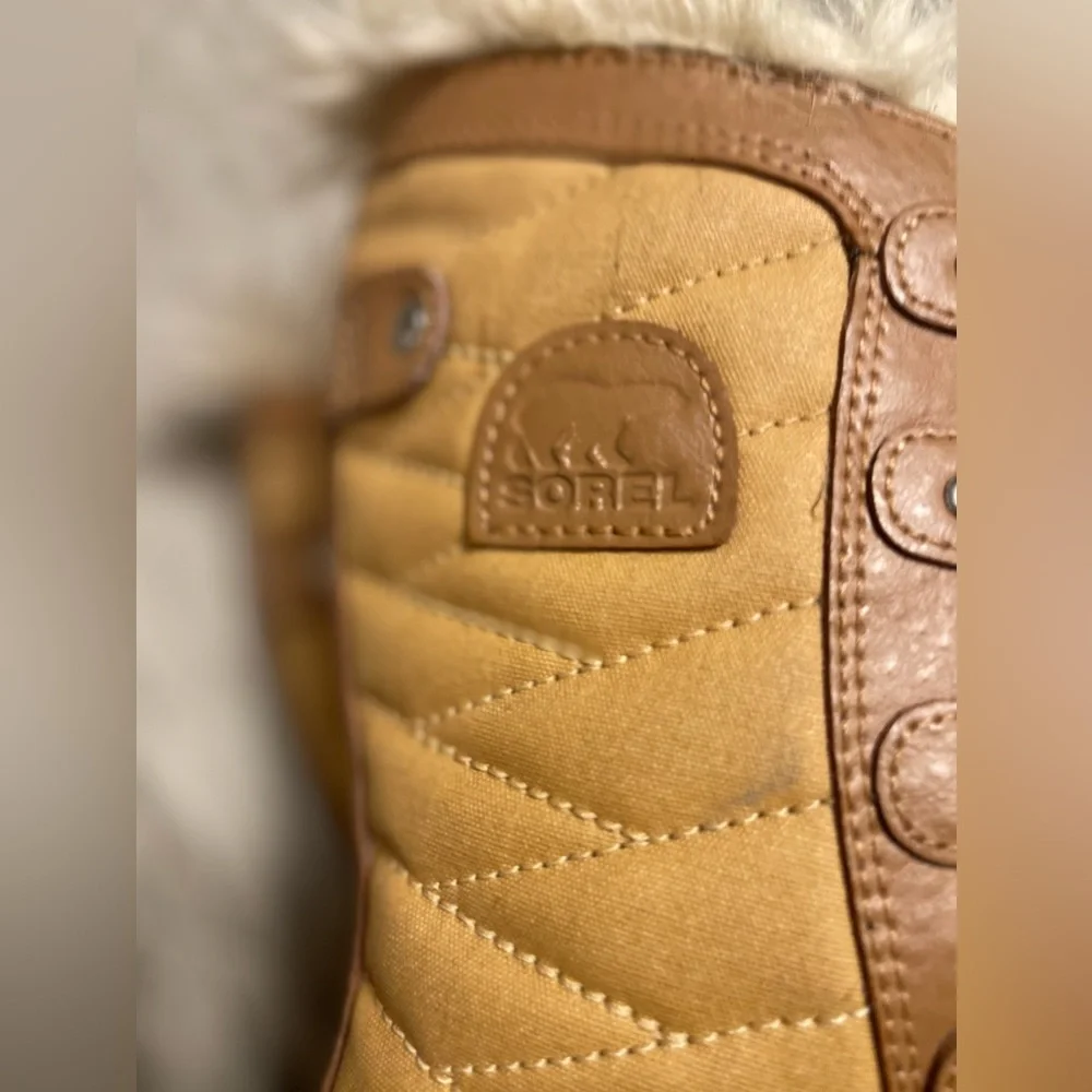 Sorel Kids Tan Brown Black Faux-Fur Lace-Up Winter Boots